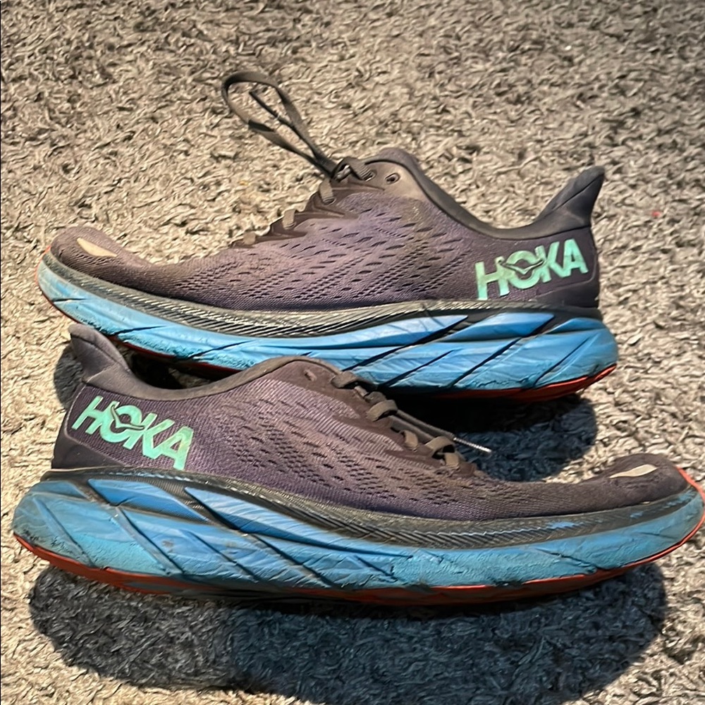 Hoka Clifton 8
